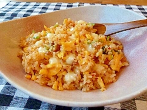 簡単☆ランチに！納豆キムチーズチャーハン